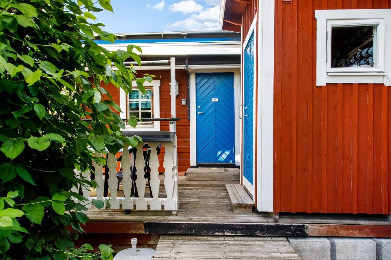 Simple Little Cottage In A Cozy Courtyard In Vimmerby Exterior foto